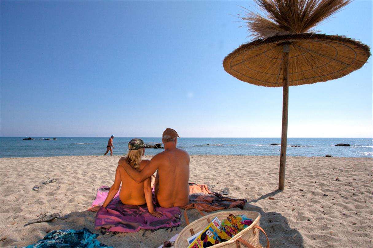 Special offer for couples - naturism in Corsica
