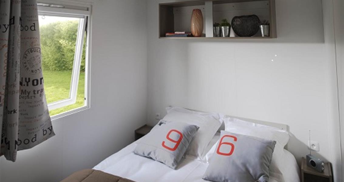 Mobile home rental for 2 people at the Corsican naturist campsite 4 stars - Domaine de Bagheera