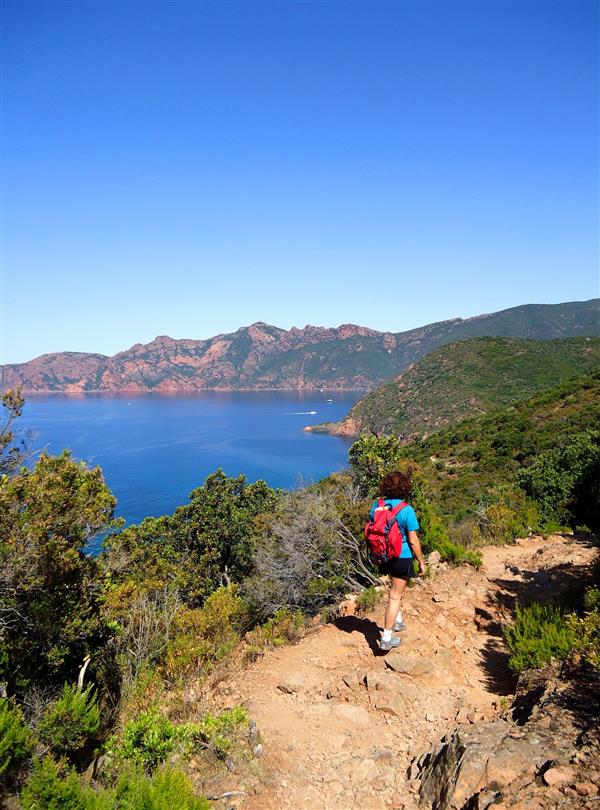 Walks and hikes around the Bagheera Holiday Village, naturist campsite in Corsica