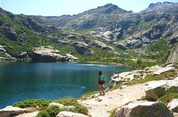 Hikes and walks near the Domaine de Bagheera, naturist campsite in Corsica, in Linguizzetta
