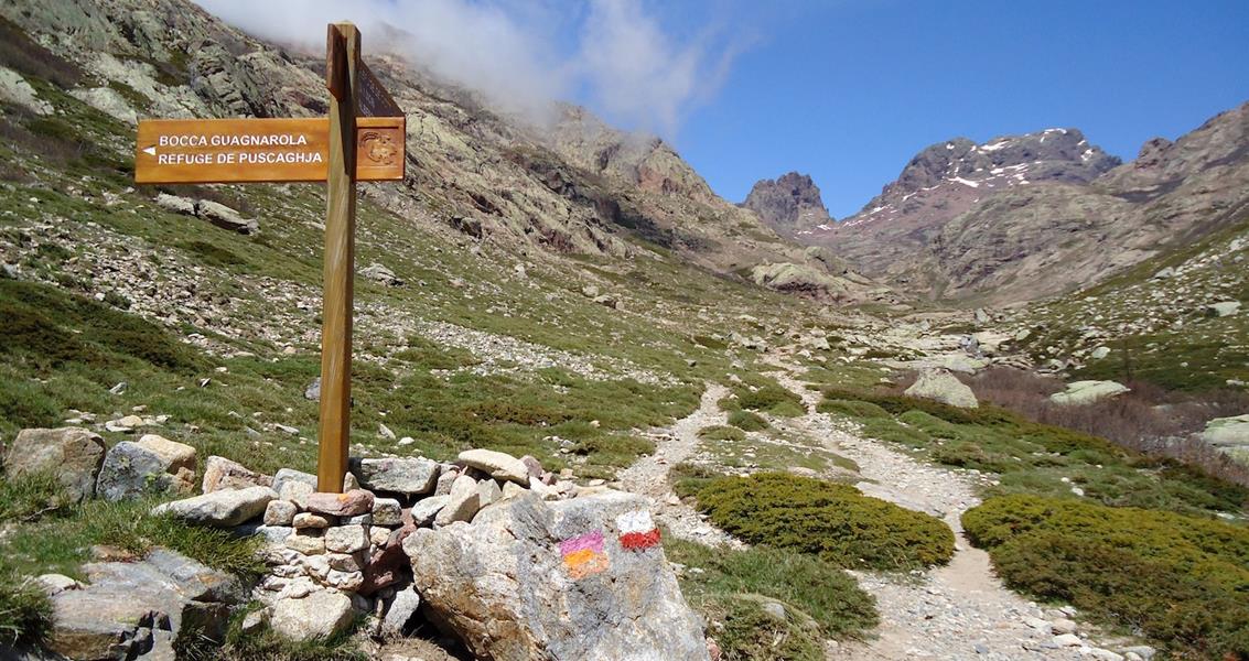 Hiking around the Corsica naturist campsite - Domaine de Bagheera