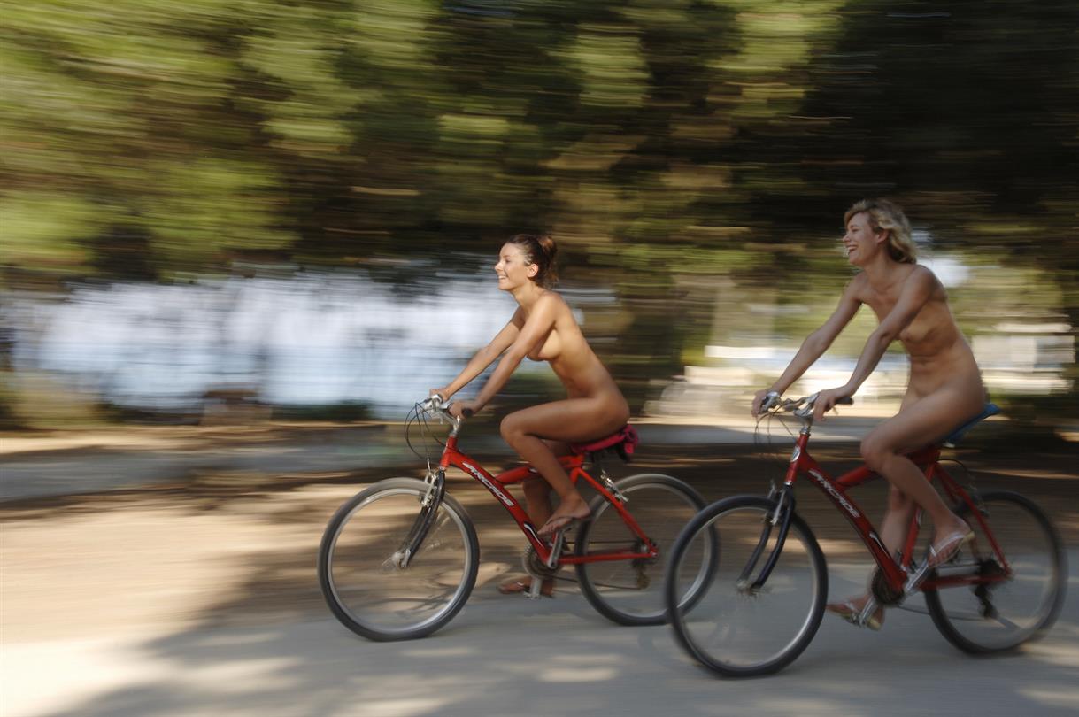 naturist campsite Corsica near Porto Vecchio