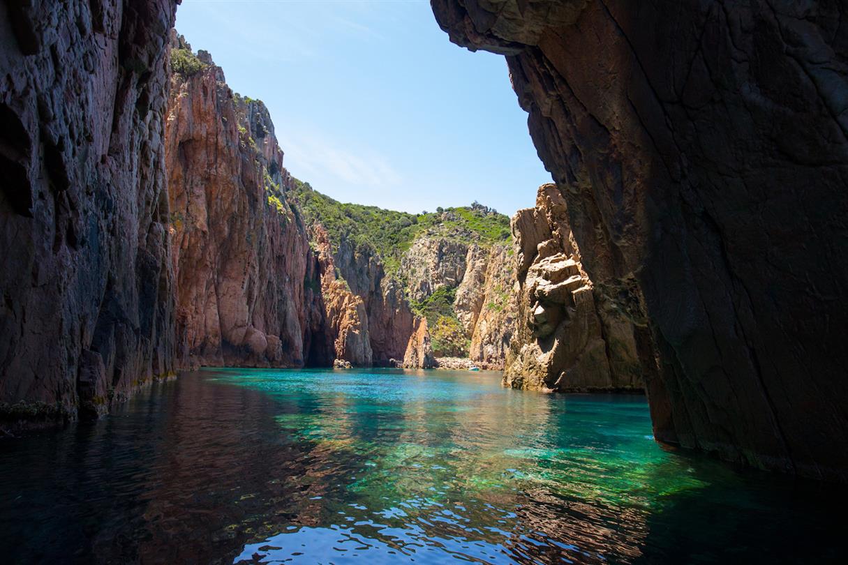 Discover the Calanques of Piana between Ajaccio and Calvi - Domaine de Bagheera,  naturist campsite Corsica