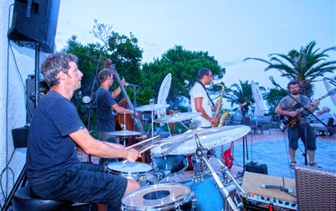 Concert at the Domaine de Bagheera, naturist campsite in Corsica