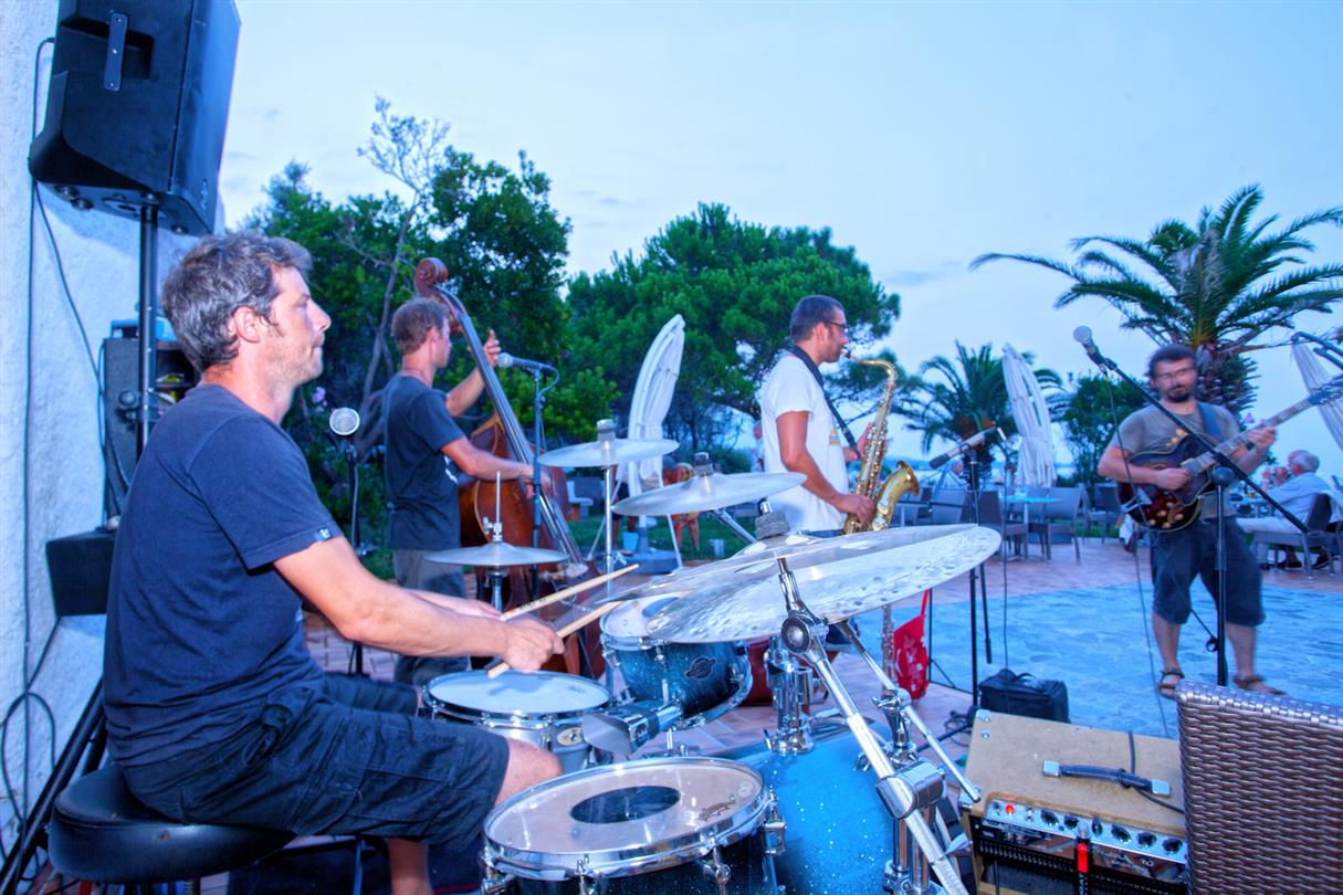 Concert at the Domaine de Bagheera, naturist campsite in Corsica