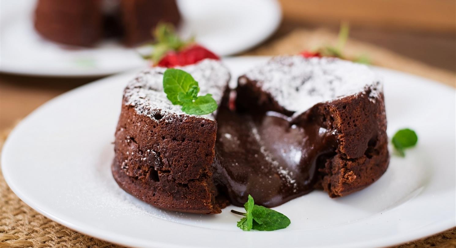 Fondant chocolate dessert - Bagheera naturist stay in Corsica, naturist campsite corisca