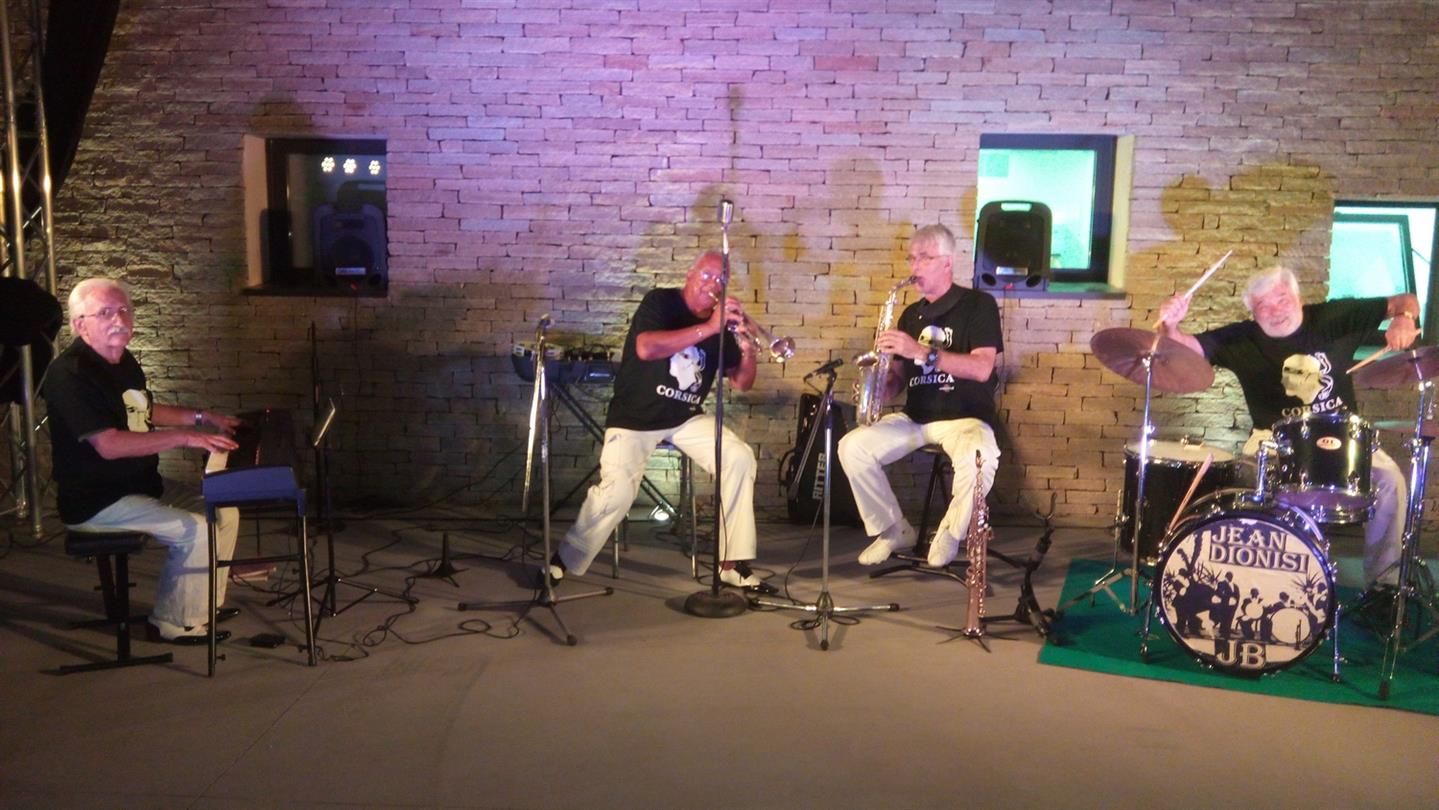 Jean Dionisi Jazz Band concert at Domaine de Bagheera, Corsica naturist tourism residence