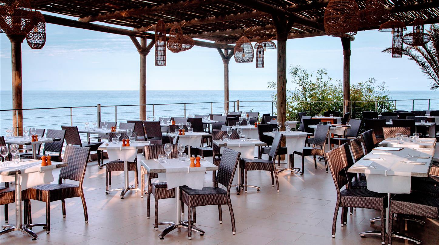Restaurant terrasse  Aleria open from May to September - Domaine de Bagheera
