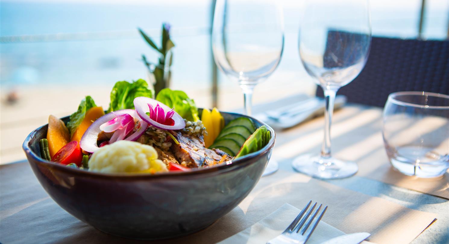 Restaurant vue mer Bagheera -Produits frais - naturisme Corse