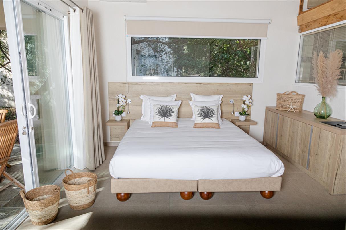 Special offer holiday rental naturist seaside long stay Corsica