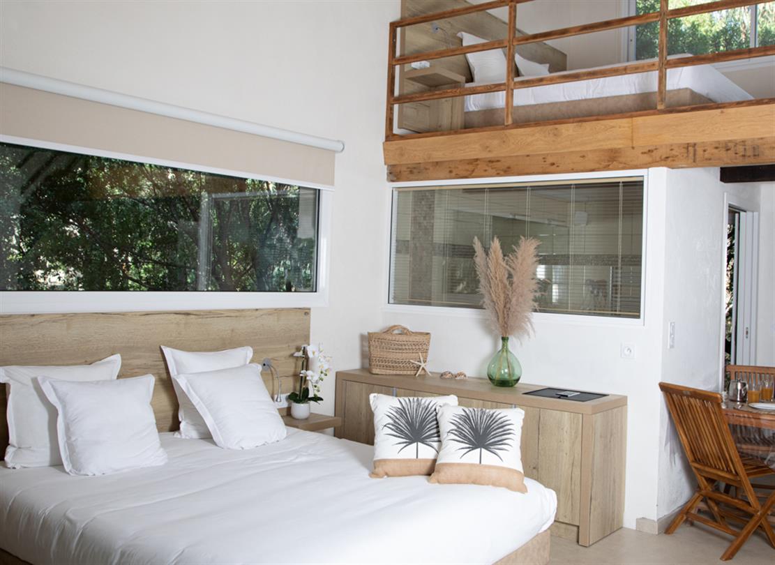 Special offer holiday rental naturist seaside  Corsica