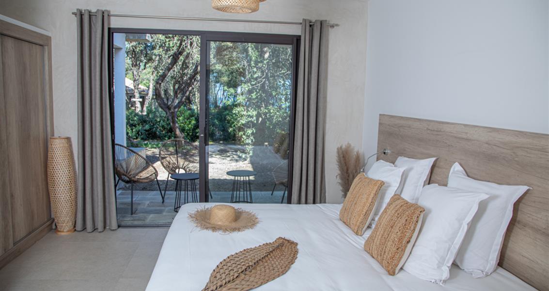 Special offer holiday rental naturist seaside  Corsica
