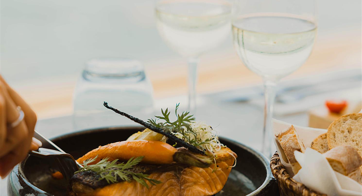 Corsican restaurant with panoramic  sea view - Domaine de Bagheera