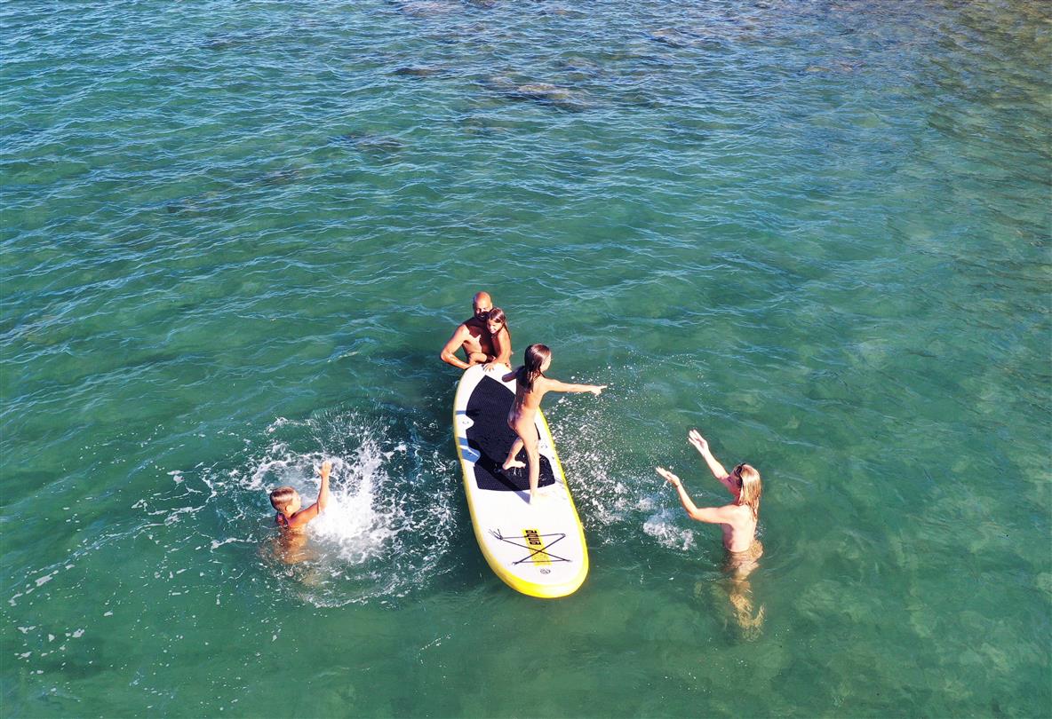 Paddle hire at the Corsican naturist campsite, 4-star campsite by the sea
