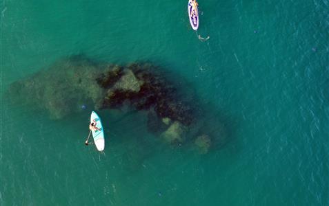 Paddle hire at the Corsican naturist campsite, 4-star campsite by the sea
